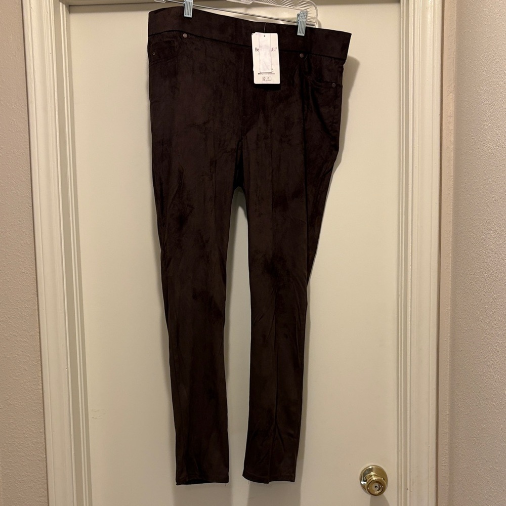 Women's Skinny Pants in Dark Brown